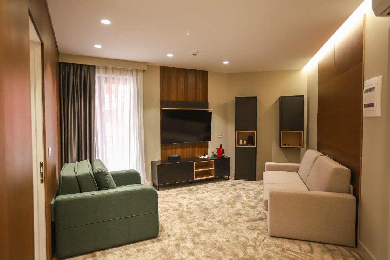 Urbanin Apartment & Hotel Tirana Exterior foto